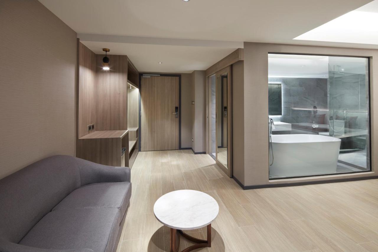 Grace At Five By Grace Hotel Bangkok Buitenkant foto